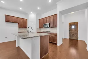 7337 Howling Coyote Ln, Fort Worth, TX 76131 - Photo 9