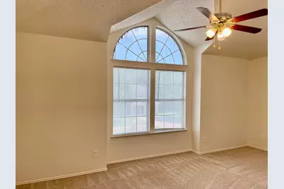 5202 Sherburne Drive, Arlington, TX 76018 - Photo 11