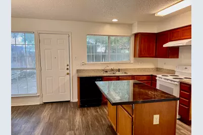 5202 Sherburne Drive, Arlington, TX 76018 - Photo 9