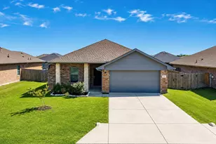 117 Willowbend Loop, Mabank, TX 75147 - Photo 1