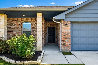 117 Willowbend Loop, Mabank, TX 75147 - Photo 3