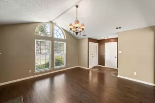 4209 Worth Forest Dr, Arlington, TX 76016 - Photo 5