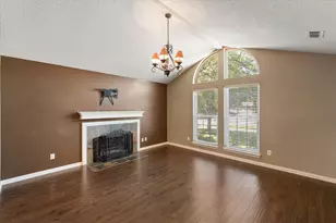 4209 Worth Forest Dr, Arlington, TX 76016 - Photo 7
