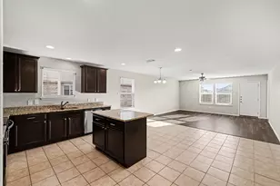 1700 Gayla Creek Dr, Little Elm, TX 75068 - Photo 3