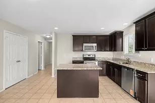 1700 Gayla Creek Dr, Little Elm, TX 75068 - Photo 7