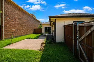 2927 Peninsula Way, Carrollton, TX 75007 - Photo 25