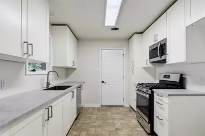 4205 Keeter Drive, North Richland Hills, TX 76180 - Photo 11