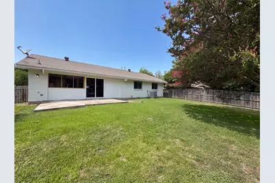 414 Meadowhill Drive, Garland, TX 75043 - Photo 5