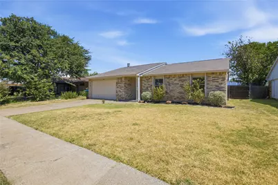 5661 Pearce Street, The Colony, TX 75056 - Photo 3