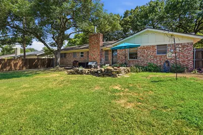 5709 Starlight Drive, Haltom City, TX 76117 - Photo 21