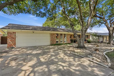 5709 Starlight Drive, Haltom City, TX 76117 - Photo 33