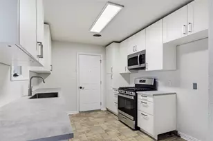 4205 Keeter Dr, North Richland Hills, TX 76180 - Photo 9