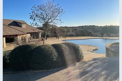 8033 Retreat Boulevard, Cleburne, TX 76033 - Photo 19