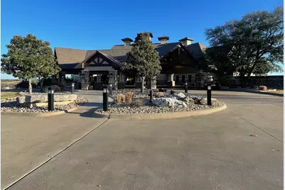 8033 Retreat Boulevard, Cleburne, TX 76033 - Photo 15