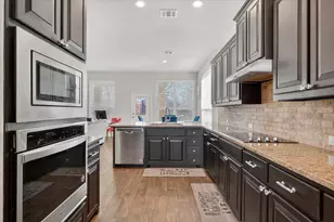 7815 Kettle Creek Dr, Arlington, TX 76001 - Photo 1