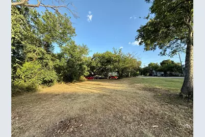 1305 Waterman Street, Fort Worth, TX 76102 - Photo 3