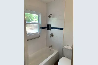 517 Hawthorne Street, Irving, TX 75061 - Photo 13