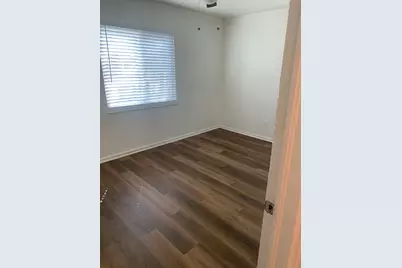 517 Hawthorne Street, Irving, TX 75061 - Photo 9