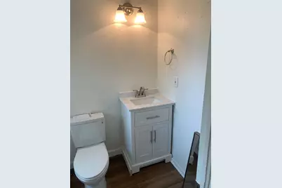 517 Hawthorne Street, Irving, TX 75061 - Photo 5
