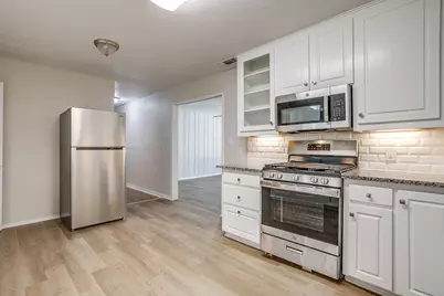 204 W Northern Avenue, Saginaw, TX 76179 - Photo 17