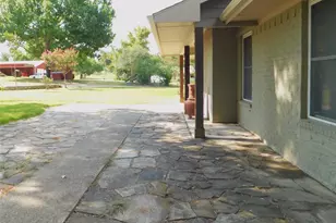 897 John George Ln, Sanger, TX 76266 - Photo 9
