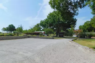 897 John George Ln, Sanger, TX 76266 - Photo 5