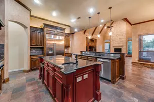 685 Knob Hill Ct, Argyle, TX 76226 - Photo 11