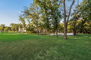 685 Knob Hill Ct, Argyle, TX 76226 - Photo 37
