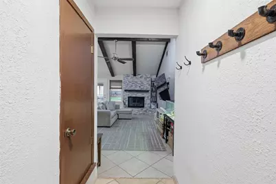 1104 Monterrey Street, Bedford, TX 76022 - Photo 9