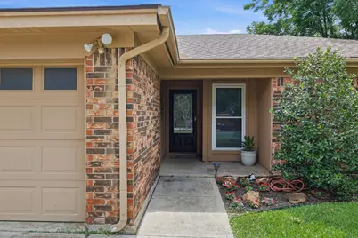 1104 Monterrey Street, Bedford, TX 76022 - Photo 7