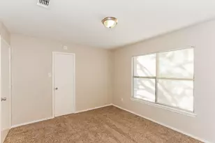 6000 Lavaca Dr, Arlington, TX 76018 - Photo 11