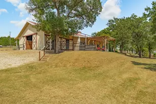 1155 Horsemans Dr, Stephenville, TX 76401 - Photo 21