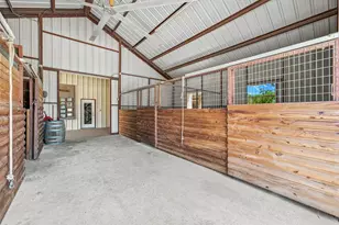 1155 Horsemans Dr, Stephenville, TX 76401 - Photo 17