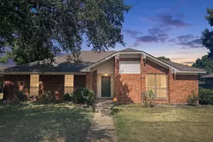 208 S Malone Rd, Allen, TX 75002 - Photo 1