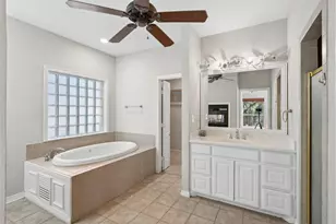 43192 Fringewood Dr, Whitney, TX 76692 - Photo 21