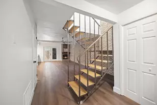2706 Creekwood Ct, Carrollton, TX 75006 - Photo 5