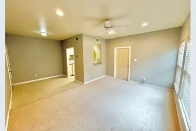 631 Texas Street, Denton, TX 76209 - Photo 3