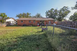 4250 Sherwood Dr, Abilene, TX 79606 - Photo 9