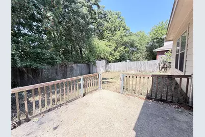 1910 Pin Oak Lane, Dallas, TX 75253 - Photo 29