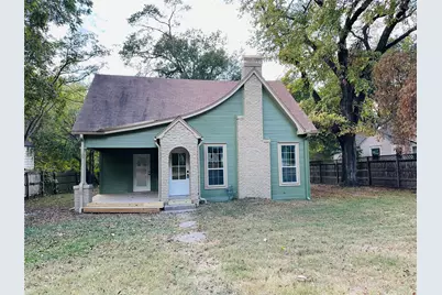 111 Pecan Street, Terrell, TX 75160 - Photo 1