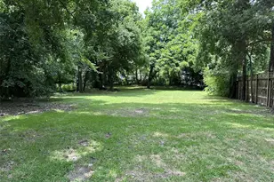 111 Pecan St, Terrell, TX 75160 - Photo 17
