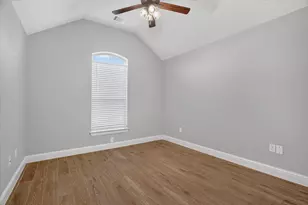 3335 White Horse Dr, Granbury, TX 76049 - Photo 15