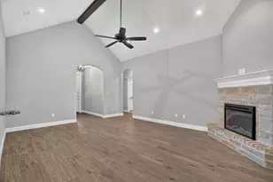 3335 White Horse Dr, Granbury, TX 76049 - Photo 3