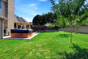 7337 Lake Rock Dr, Fort Worth, TX 76179 - Photo 3