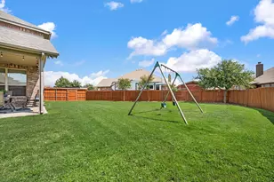325 Little John Ct, Saginaw, TX 76179 - Photo 31