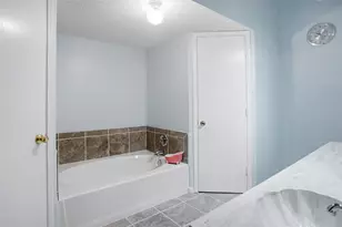 5305 Faireast Ct, Arlington, TX 76018 - Photo 19