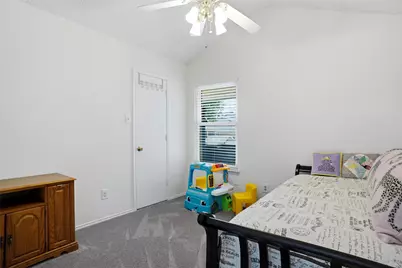 5305 Faireast Court, Arlington, TX 76018 - Photo 15
