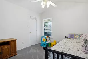 5305 Faireast Ct, Arlington, TX 76018 - Photo 15