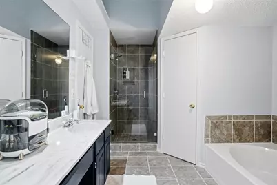 5305 Faireast Court, Arlington, TX 76018 - Photo 21
