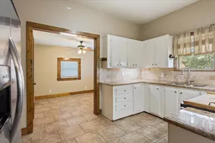 9142 5th St, Crawford, TX 76638 - Photo 13